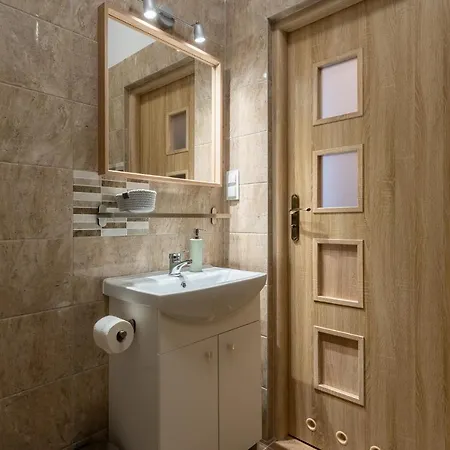 דירה Elegant Very Berry In Center By Renters