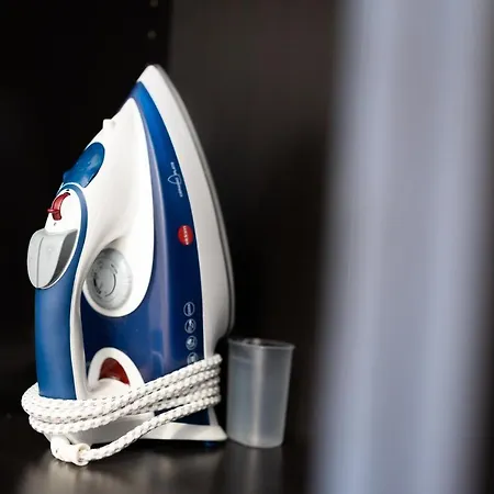 Elegant Very Berry In Center By Renters Апартаменти