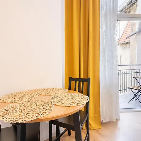 Elegant Very Berry In Center By Renters *