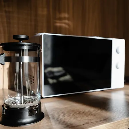 Elegant Very Berry In Center By Renters