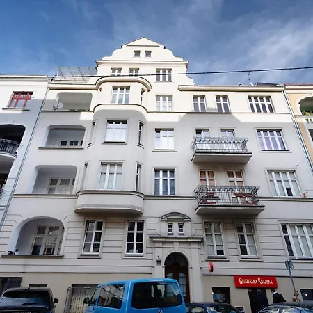 Elegant Very Berry In Center By Renters *