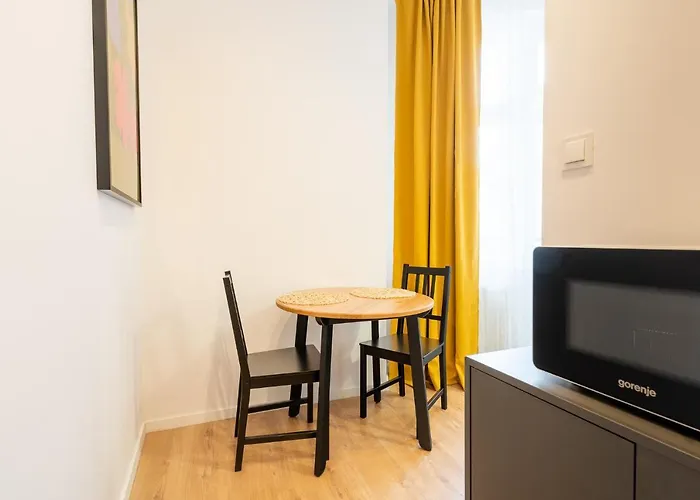 Apartament Elegant Very Berry In Center By Renters *