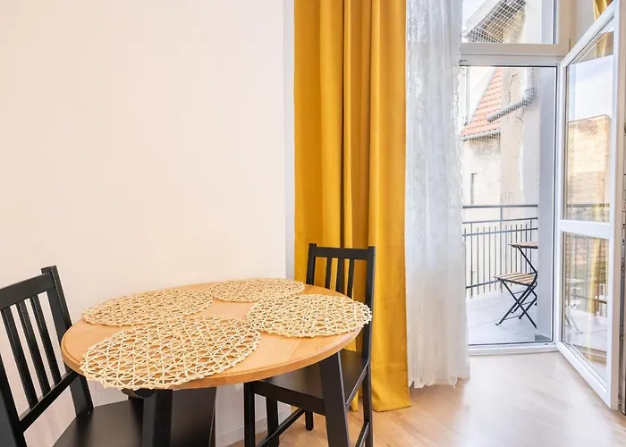 Elegant Very Berry In Center By Renters *